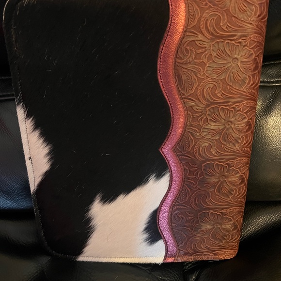 Crimson Willow Cowhide and Leather Home Office Portfolio - Picture 2 of 3